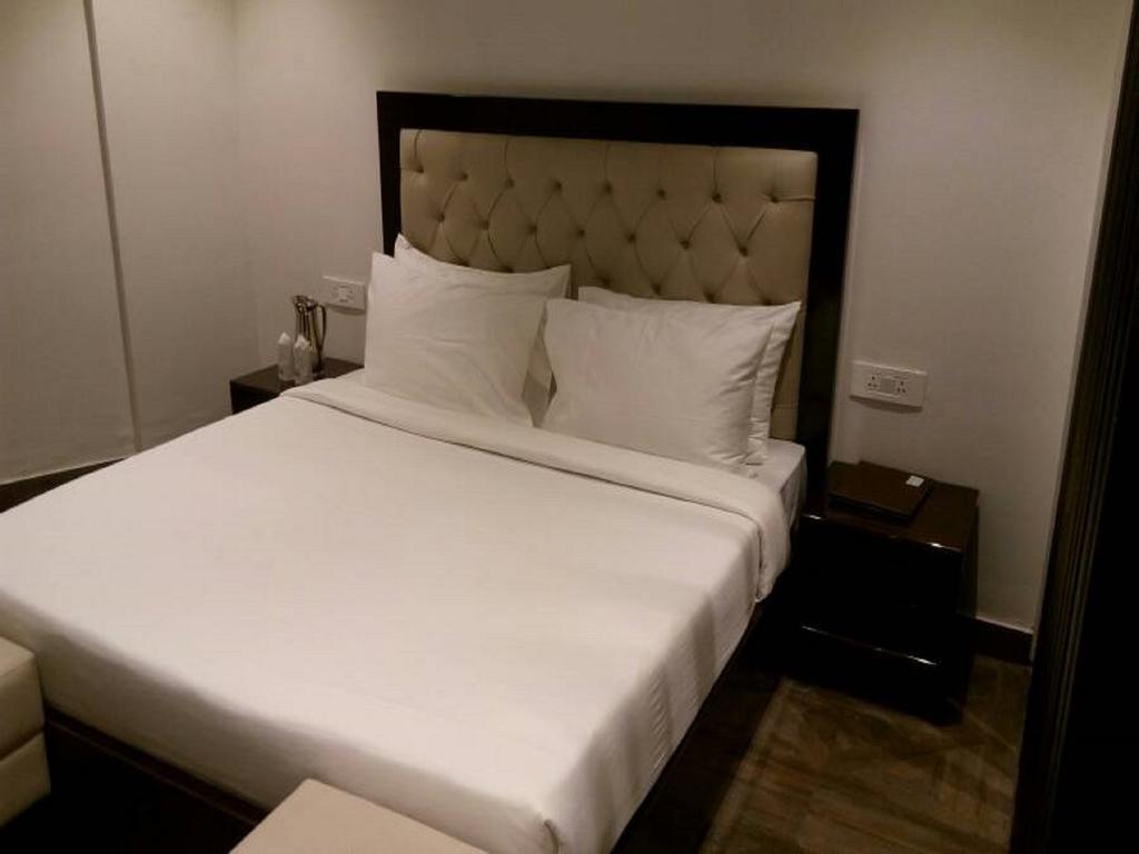 Bravia Hotel Manali Inn Ngoại thất bức ảnh