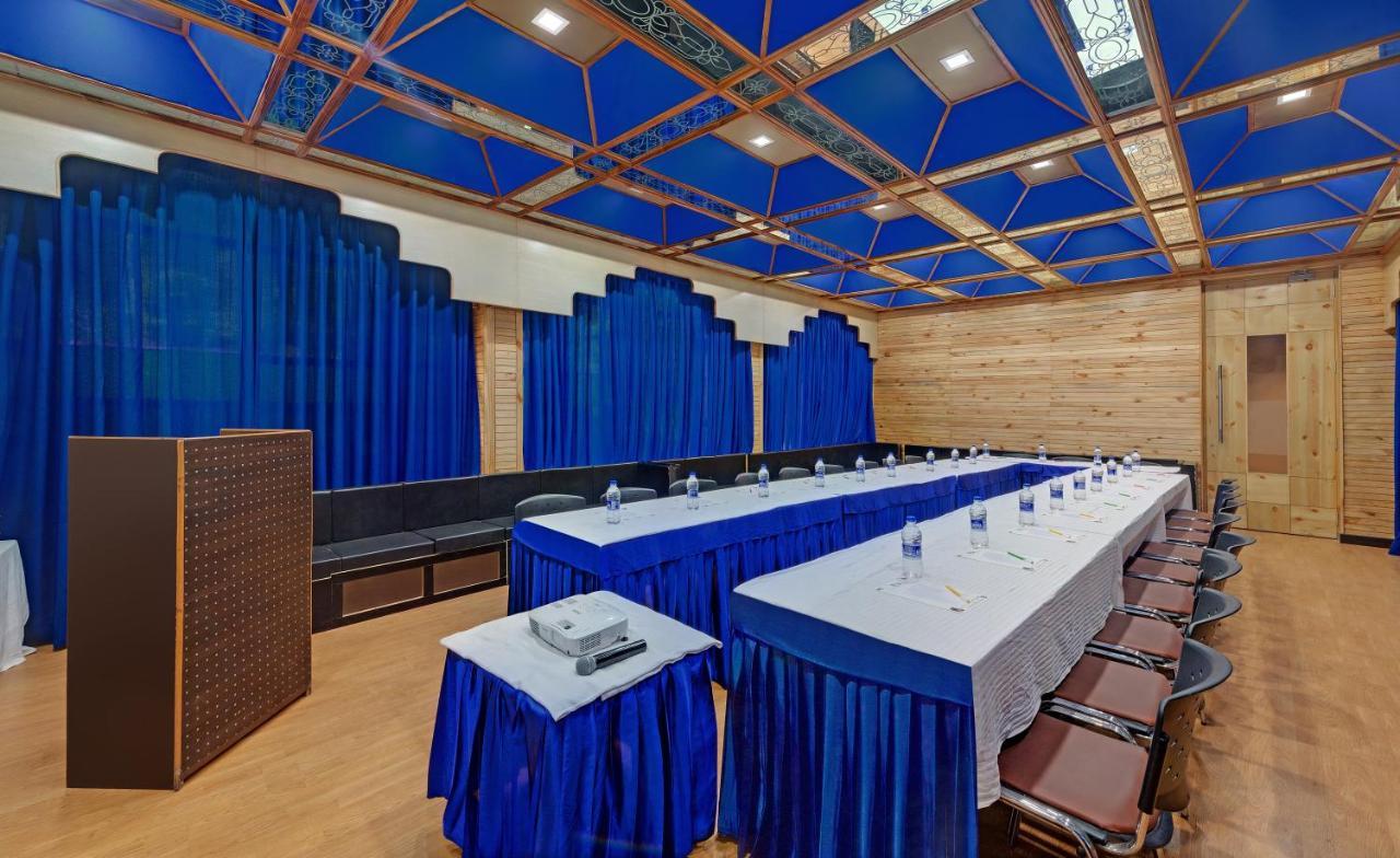 Bravia Hotel Manali Inn Ngoại thất bức ảnh
