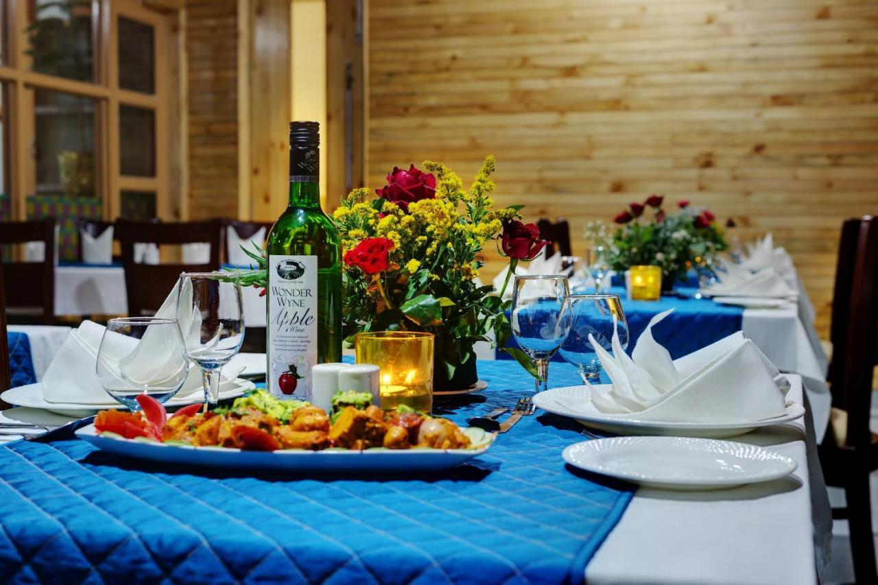 Bravia Hotel Manali Inn Ngoại thất bức ảnh